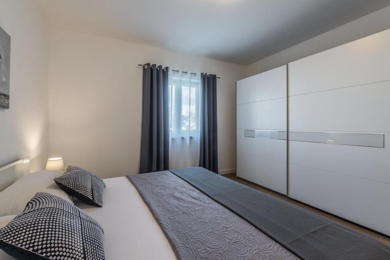 Holiday Home Bajlo Apartment With Three Bedrooms Zadar Exteriér fotografie