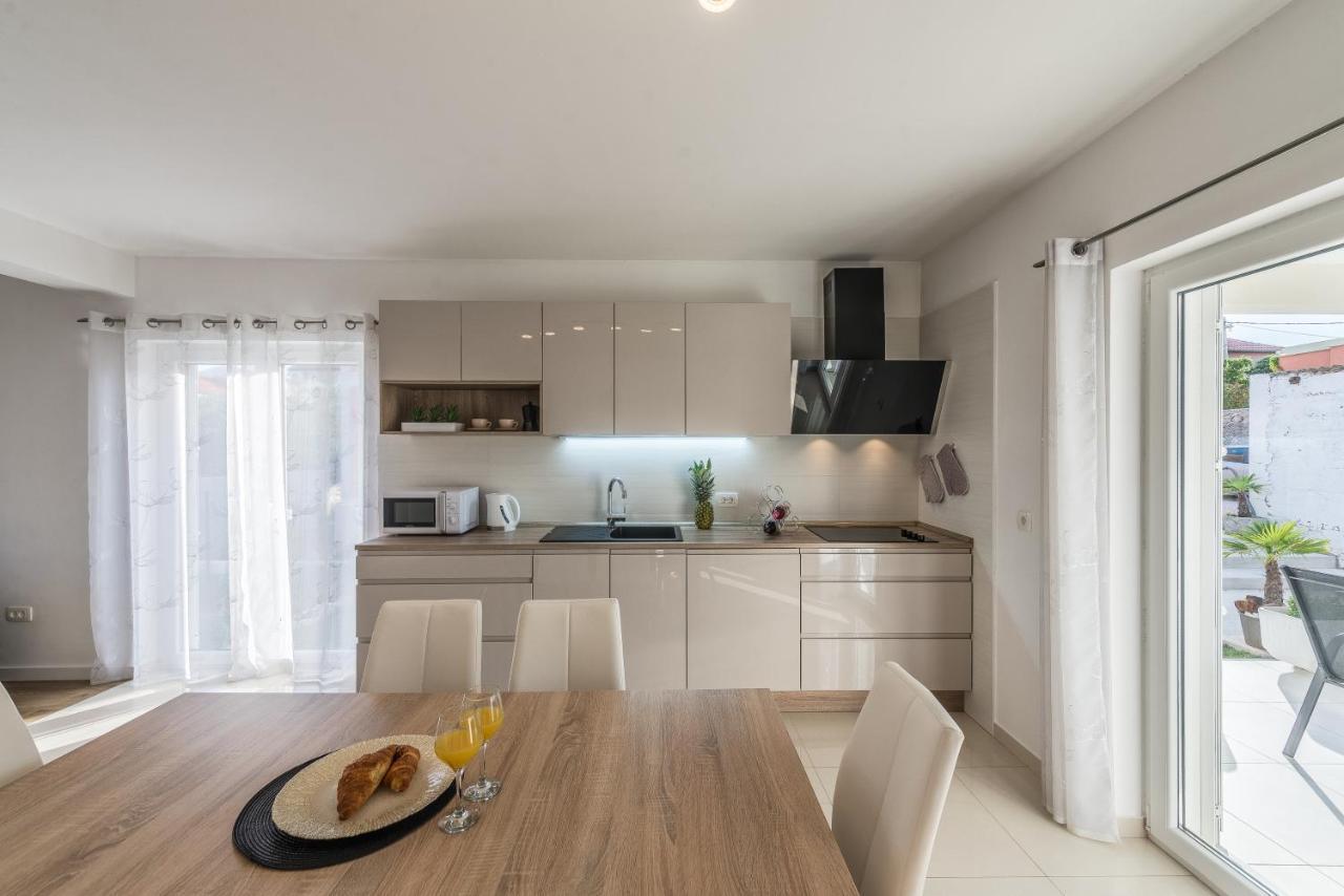 Holiday Home Bajlo Apartment With Three Bedrooms Zadar Exteriér fotografie