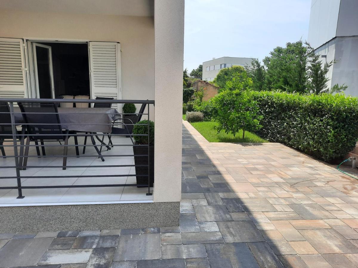 Holiday Home Bajlo Apartment With Three Bedrooms Zadar Exteriér fotografie